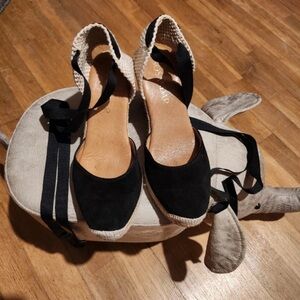 Chic Black Espadrille Wedges
